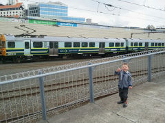 
EM1373 and train-spotter, Wellington Station, September 2012